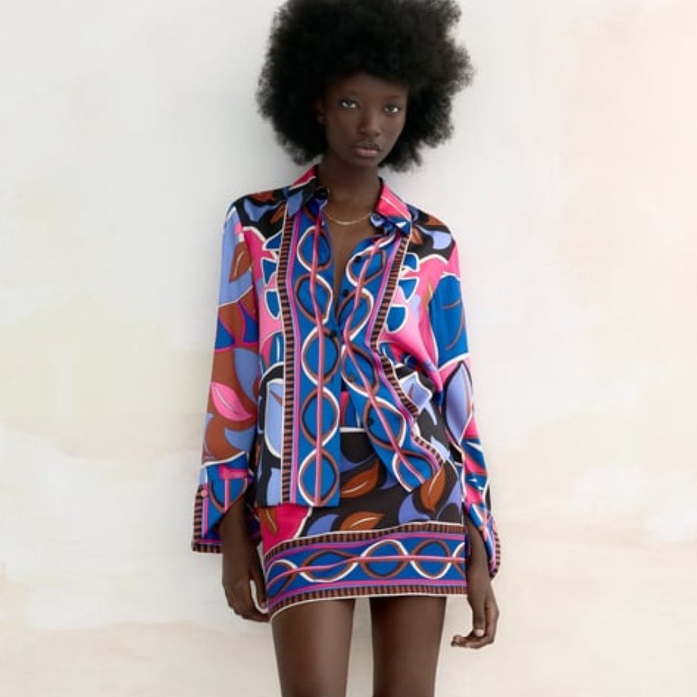 Zara- women’s blue/pink flowy printed shirt/blouse – size M